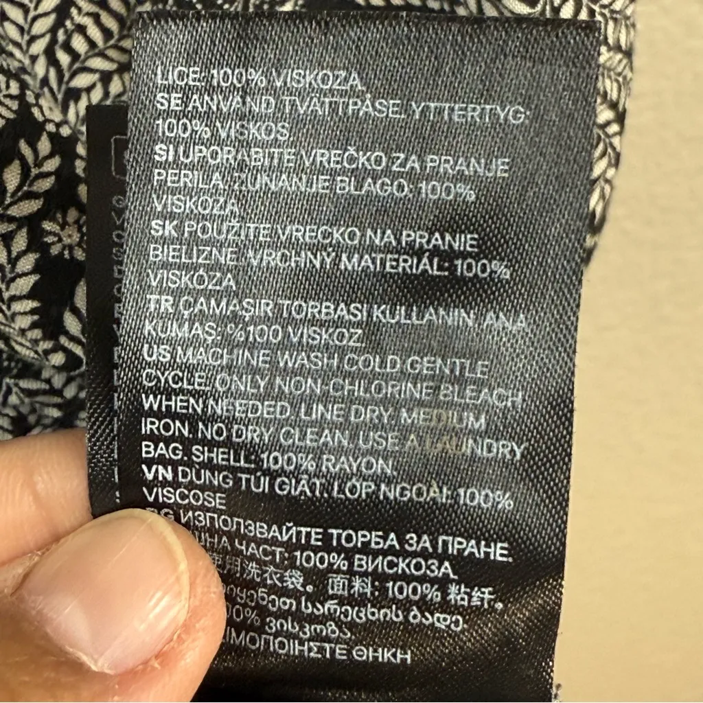 H&M Floral Black and White Women's Dress SZ:14 - Image 5