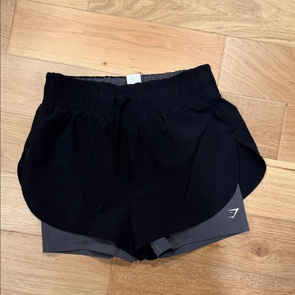 Gymshark ‎ RUNNING 2 IN 1 SHORTS medium - Image 3