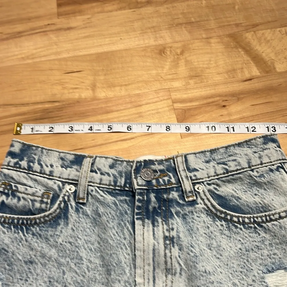 BDG Cutoff Distressed Jean Shorts - Image 7