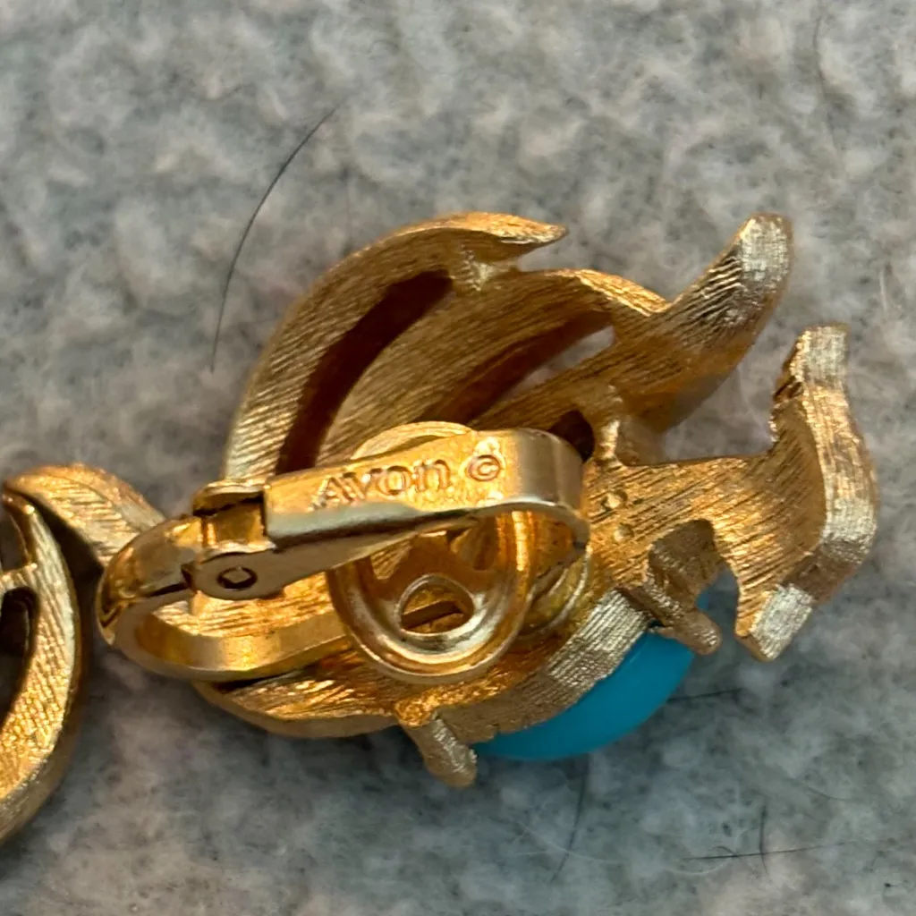 Vintage 1980s Bird of Paradise Clip Earrings Blue - Image 4