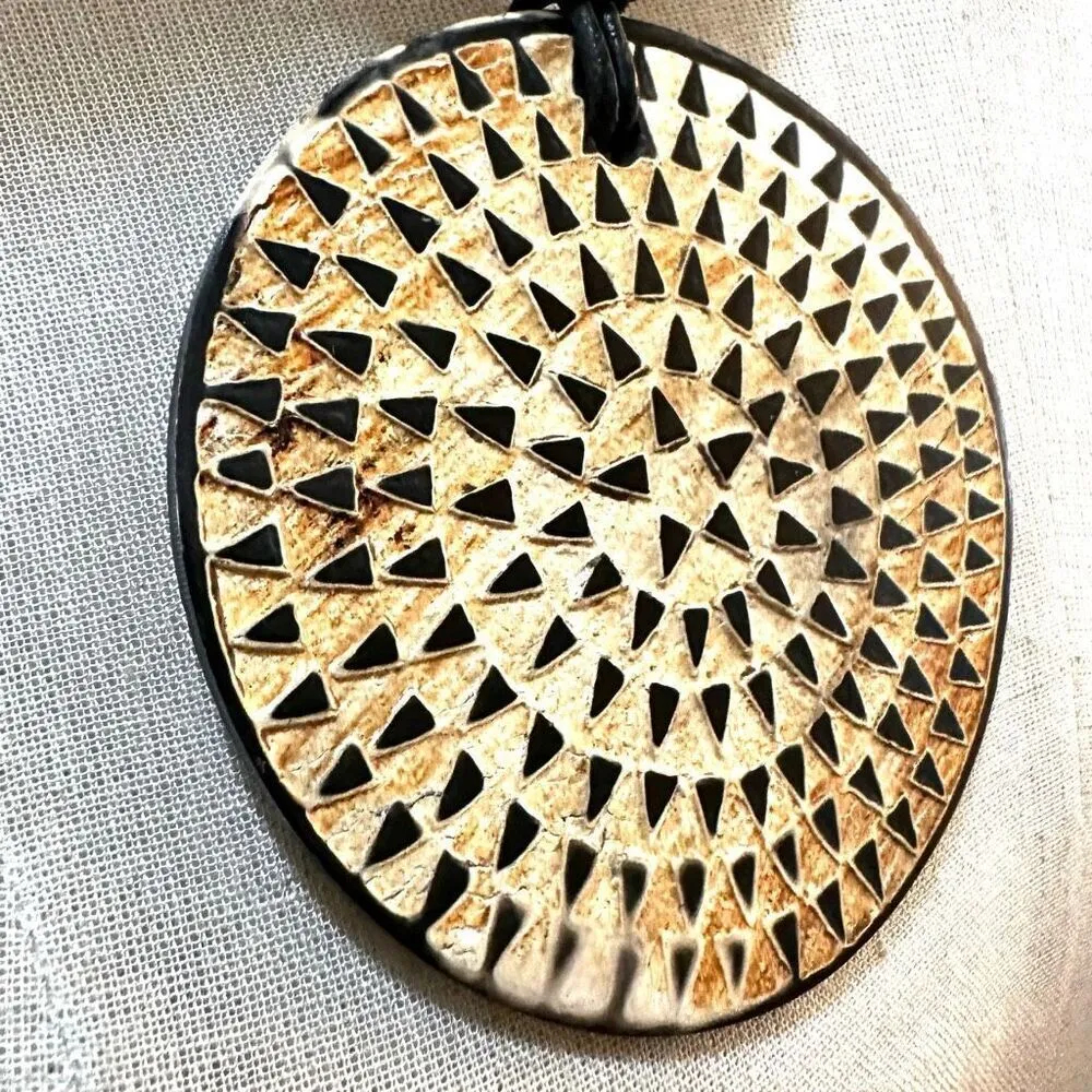 Vintage Boho Kilimanjaro wood pendant Necklace with beads - Image 11