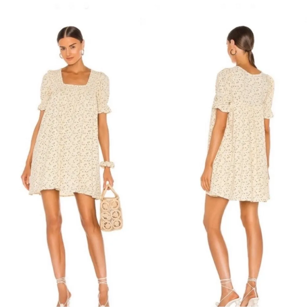 MAJORELLE x Revolve Giovanna Pale Yellow Smock Floral Mini Dress Small - Image 2