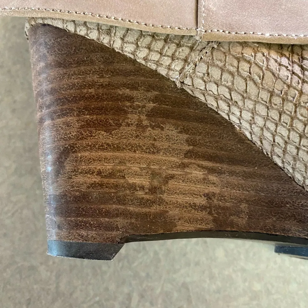 COPY - B Makowsky Ariana Neutral Western Snake Minimalist Hippie Wooden Heel … - Image 3