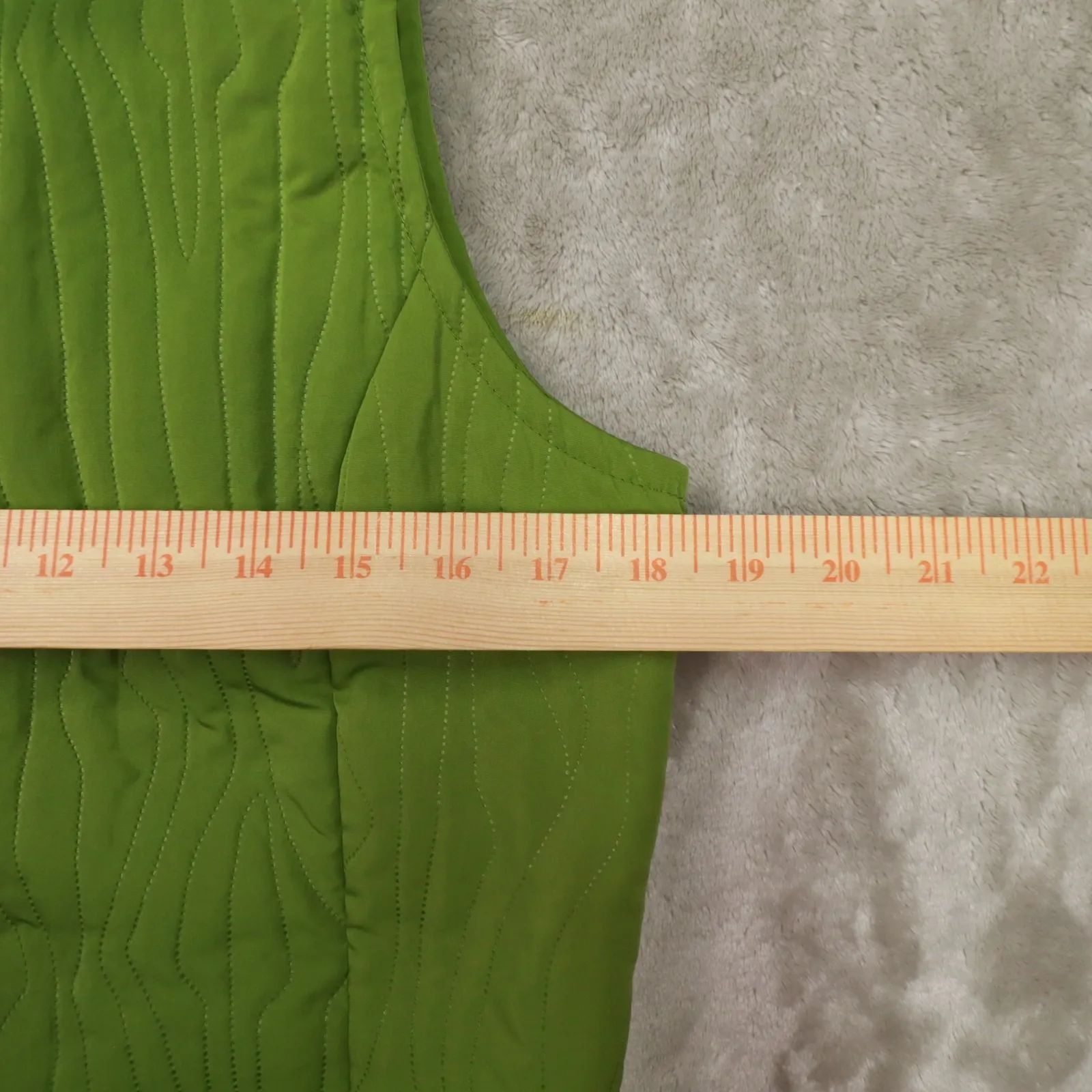 Columbia Reversible Quilted Turtle Neck Vest Green Womens Medium Coastal Outdoor - Image 6