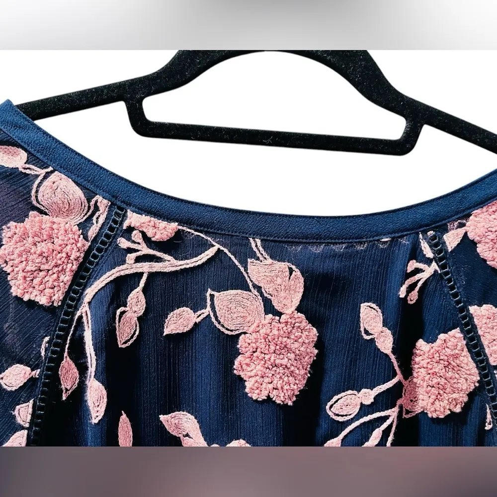 Anthropologie Maeve Size XS Franca Embroidered Floral Textured Blouse Top Women - Image 2