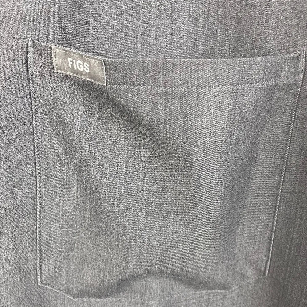 FIGS Women's Catarina One Pocket V-neck Scrub Top Graphite Grey Size XL Nursing - Image 6