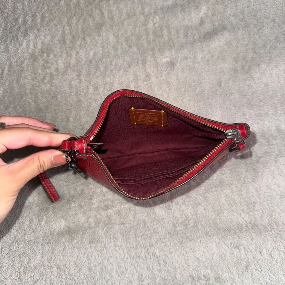 Coach x Disney Minnie Mouse Small Wristlet With Motif - Image 4