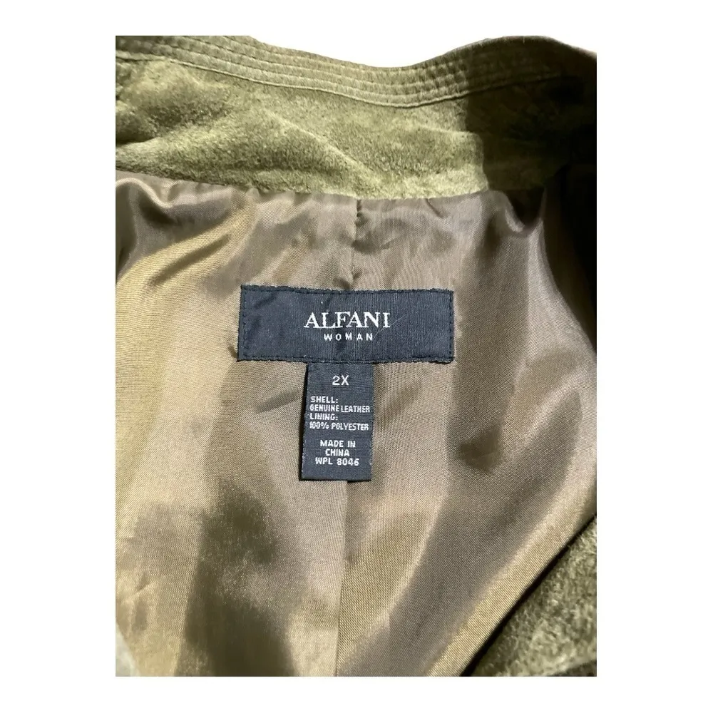 Alfani Genuine Leather Dark Olive Suede Jacket Size 2X
Fitted Dressy - Image 6