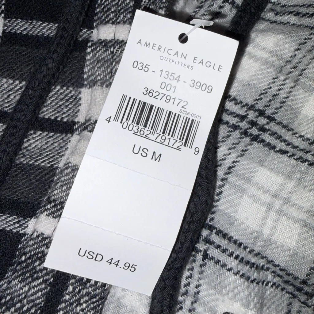 NEW AEO Black & White Cozy Cabin Flannel Hoodie Button Down Shirt size Medium - Image 11