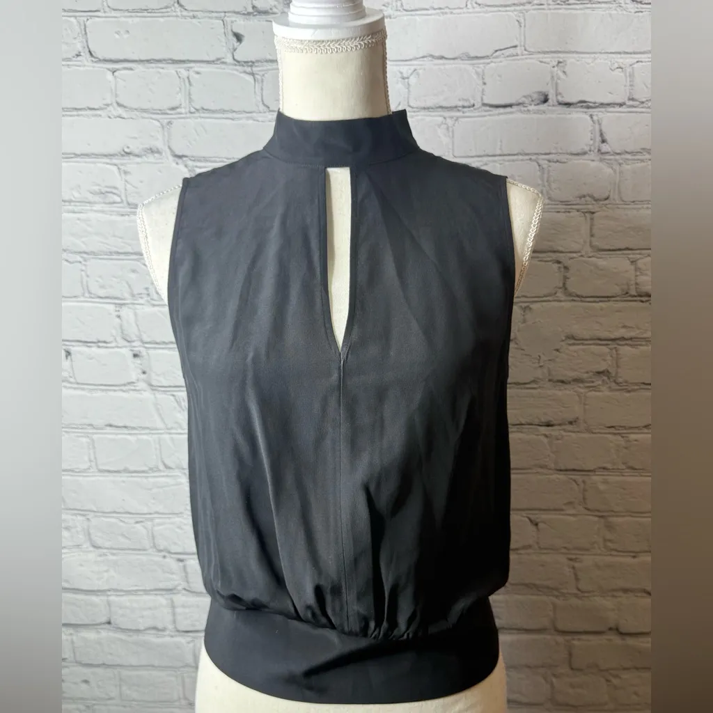Frame silk mock neck key hole Black Sleeveless Top small - Image 3