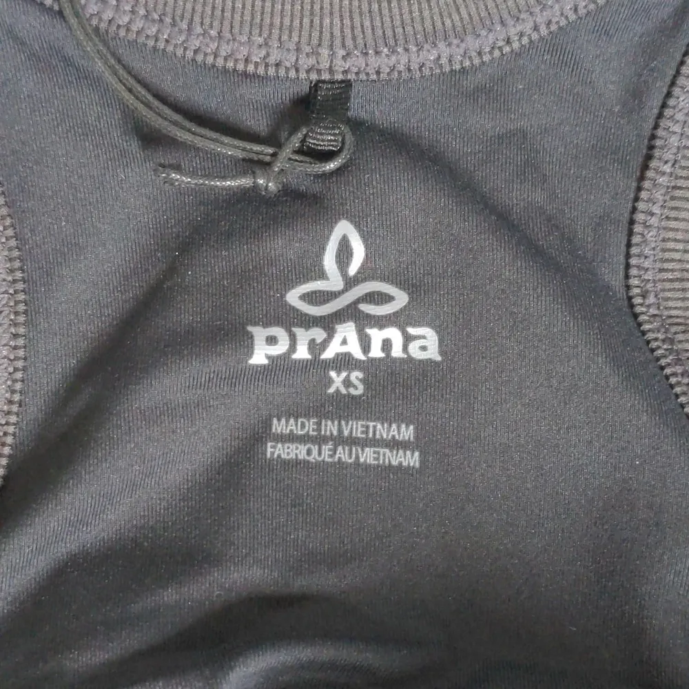 Prana Becksa Tank Black Heather Slim Fit Compression Racerback Scoop Neck XS New - Image 7