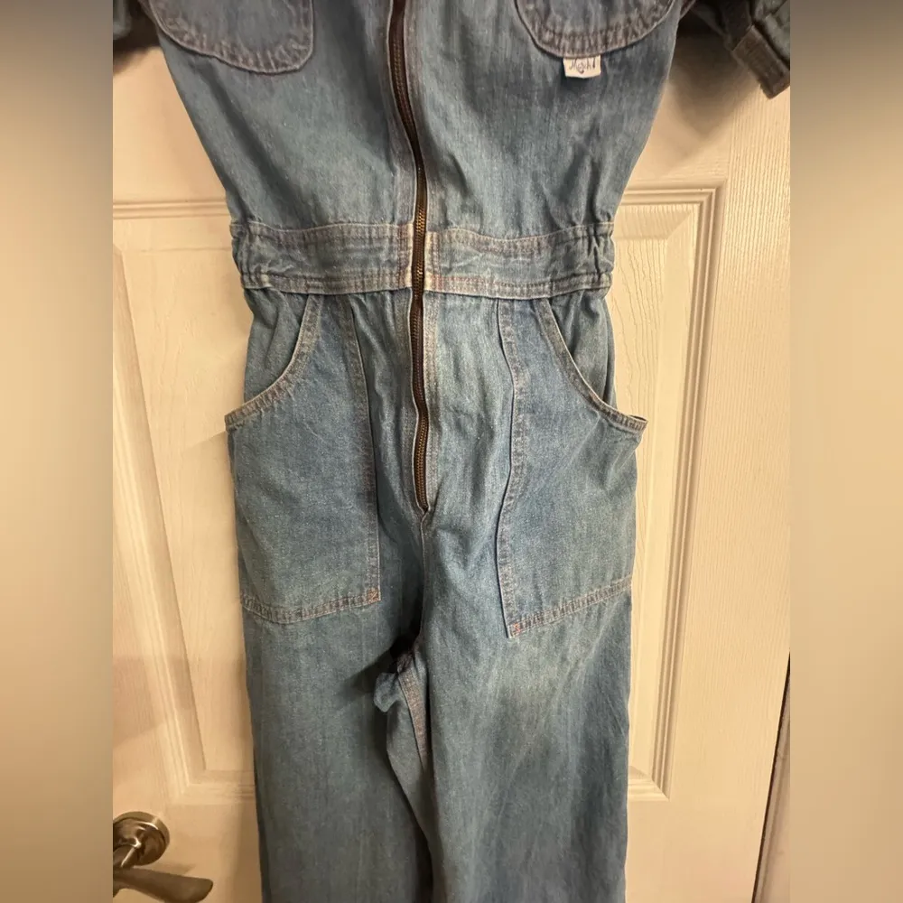 March 1 womens denim zipup wideleg jumpsuit coverall size 11 12 distressed vinta Blue - Image 4