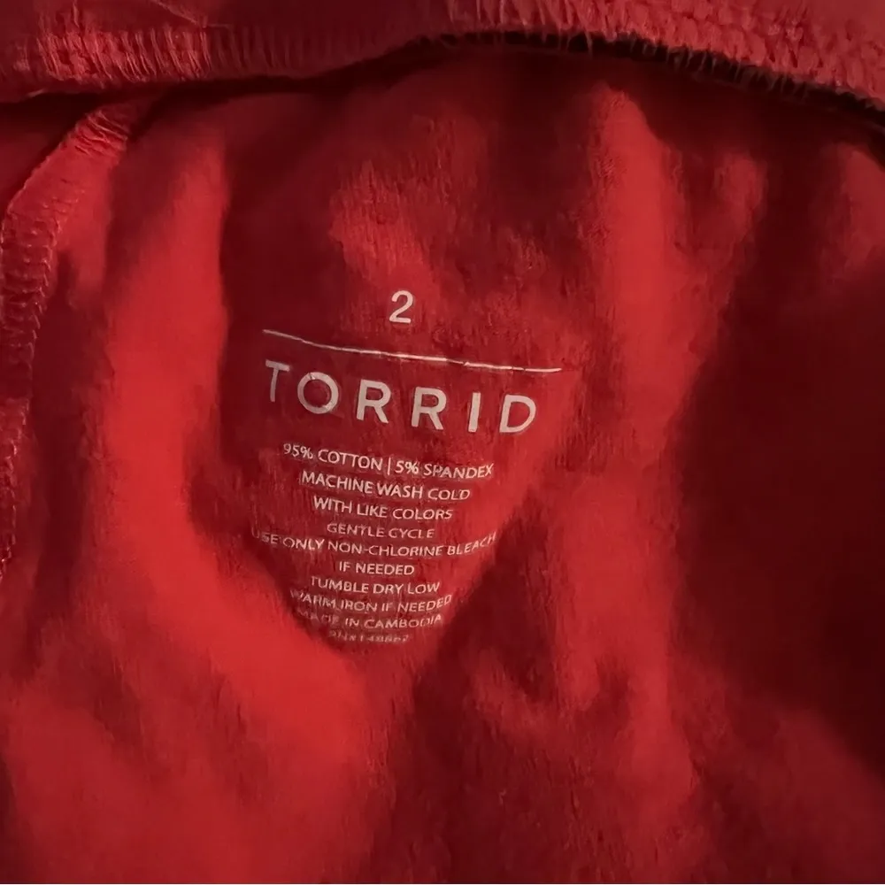 Torrid Signature Waist Mineral Wash 9” Bike Short 2X Women’s Tea Berry Wash GUC. - Image 3