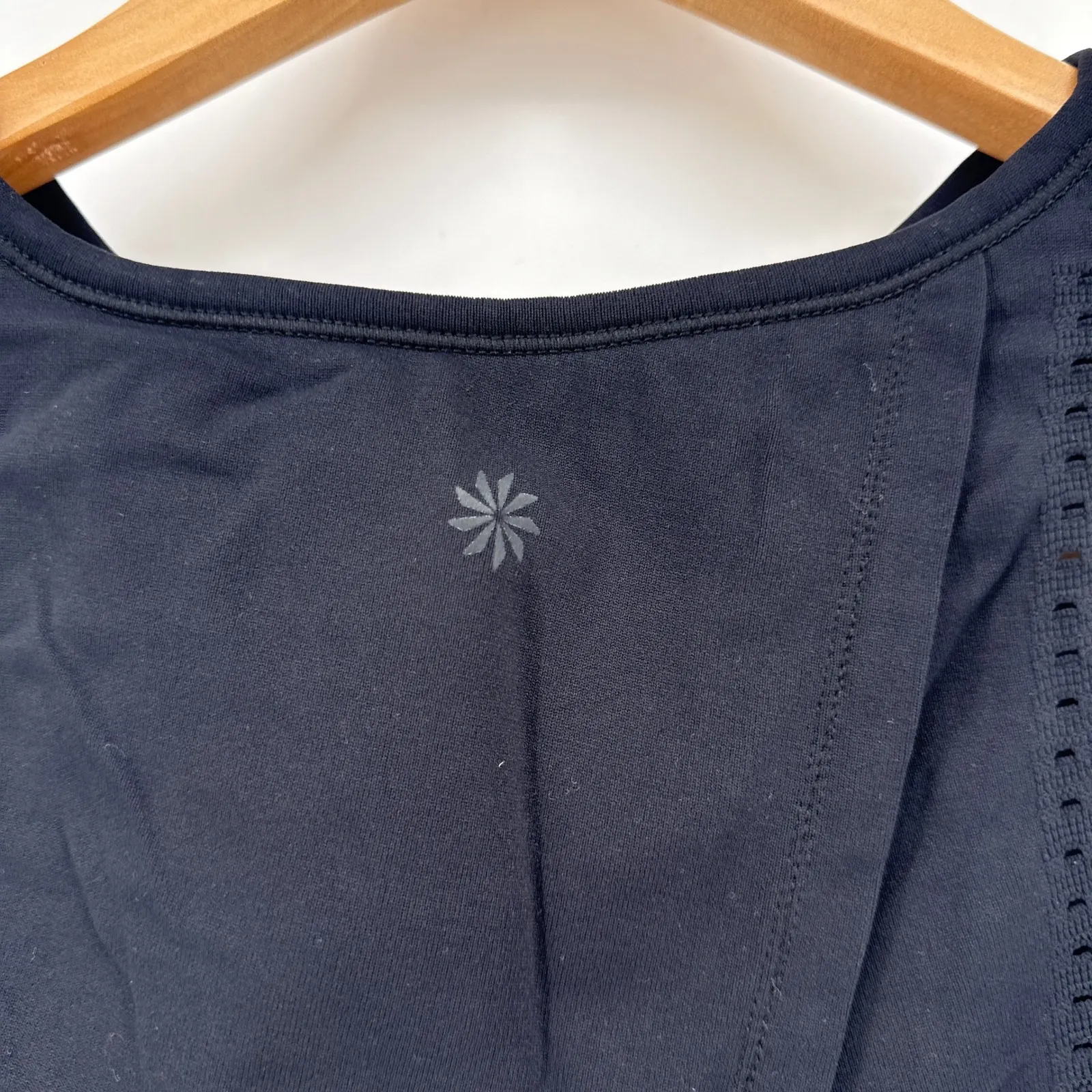 Athleta Black Split Back Perforated Tank Top Sleeveless Workout Activewear Small - Image 3