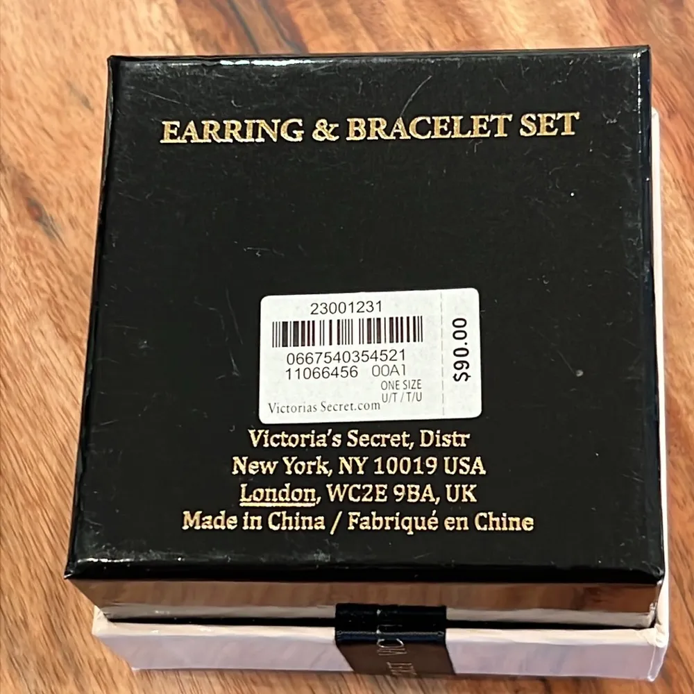 VS VICTORIA’S‎ SECRET Earring & Bracelet Set w/ Gift Box NWT - Image 10