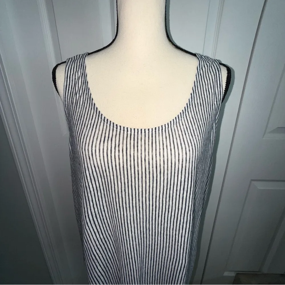 Christian Siriano Blue and White Striped 100% Linen sleeveless Tunic Top Plus 1x - Image 6