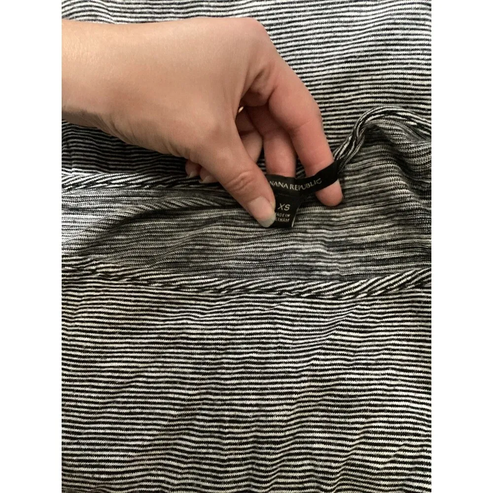 Banana Republic Shirt Womens XS Striped Long Sleeve Pocket Lightweight Top - Image 5