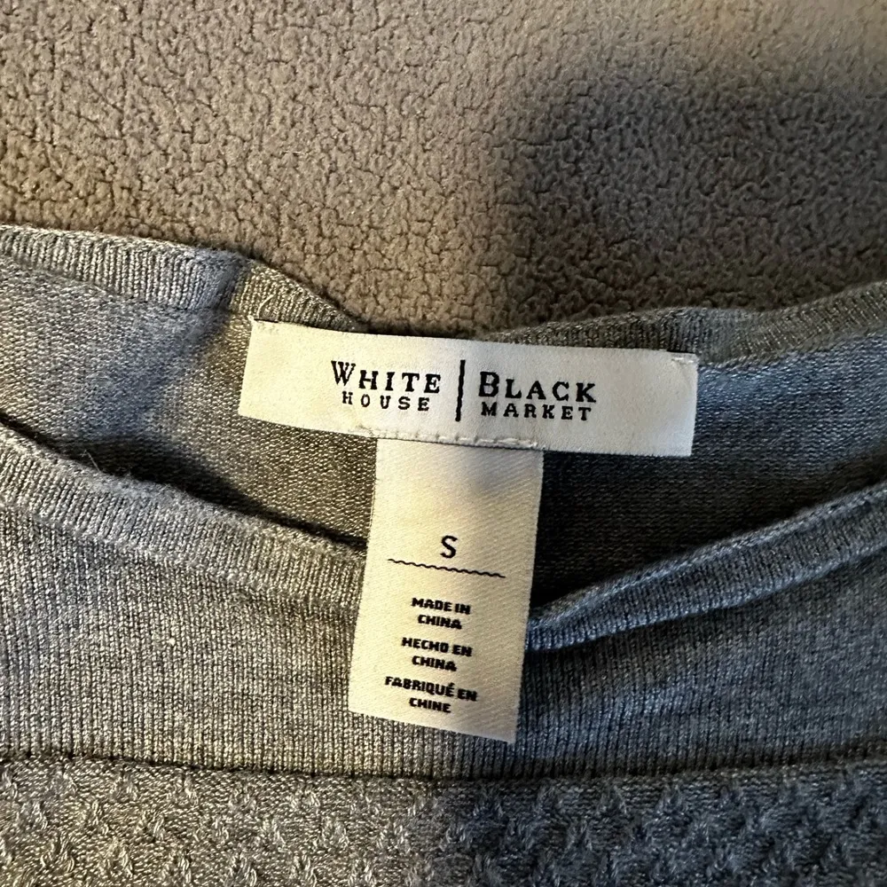 White House | Black Market  Women’s Tunic Small Striped Gray Textured. Boat Neck. - Image 6