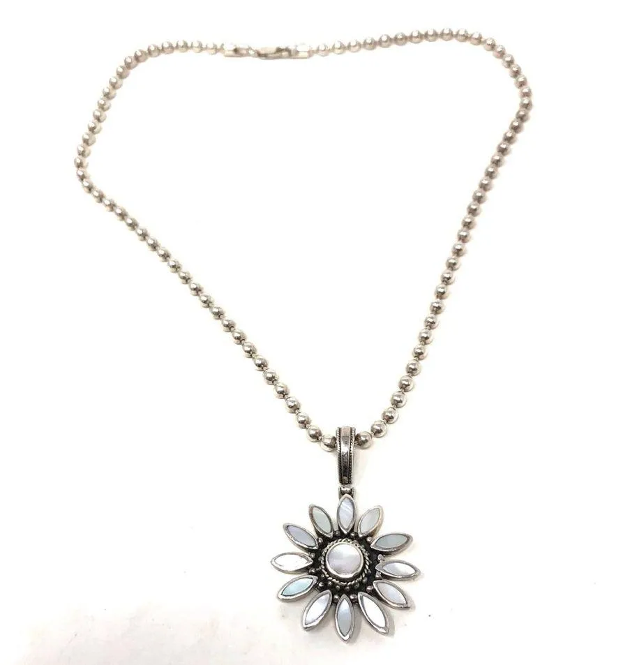 Sterling Silver  Daisy pendant necklace, 34.8g - Image 6