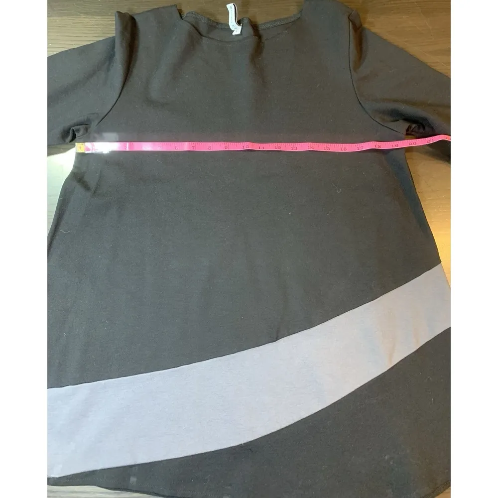 F.H. Clothing Black Asymmetric Knit Tunic Shirt Gray‎ Colorblock Women Large Art - Image 8