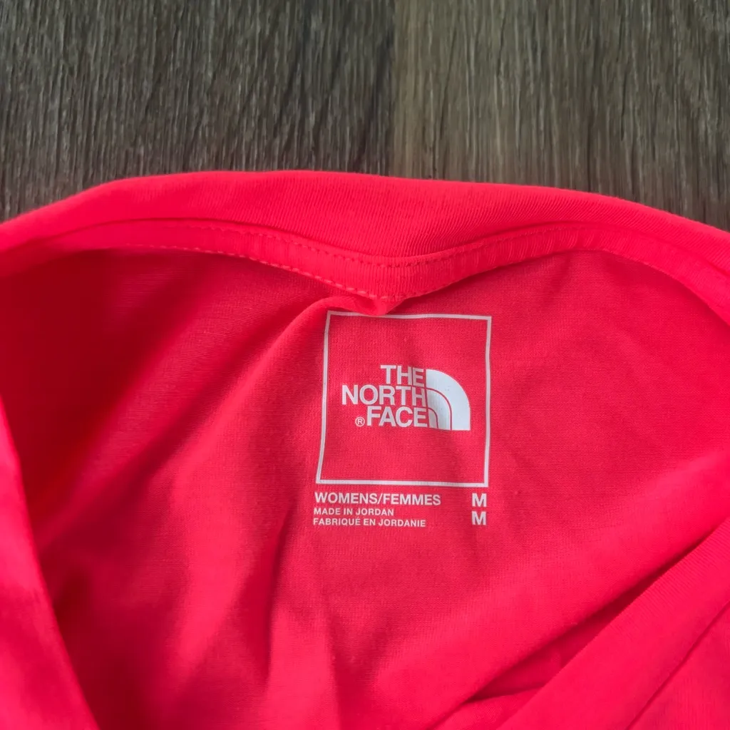 The North Face FlashDry-XD Adventure Tee Hibiscus Women’s Medium — Moisture-Wick - Image 3