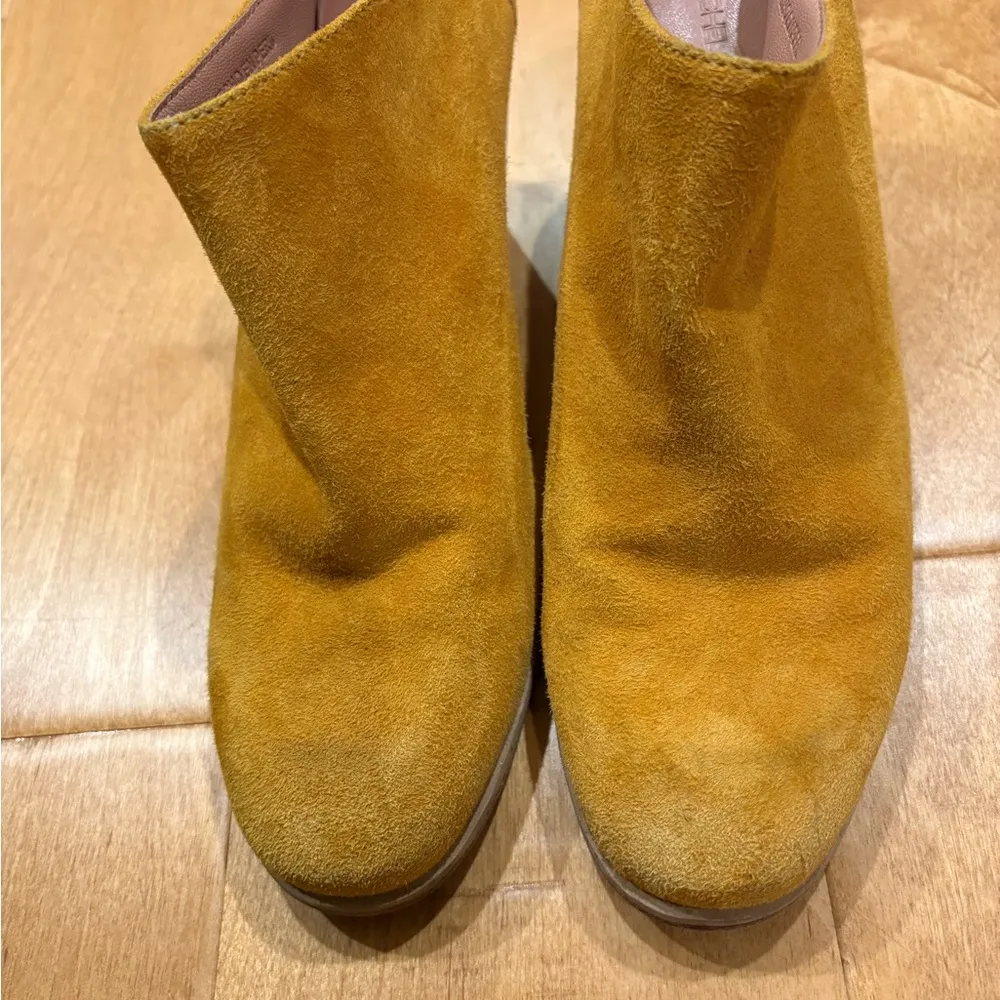 Anthropologie Rachel Comey Mars mules suede sz 8 dark yellow - Image 4