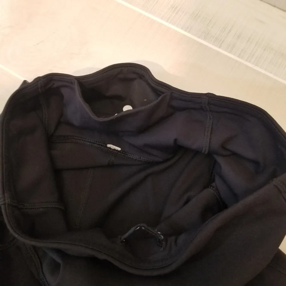 {6} Lululemon Cropped Legging Side Pocket Mesh - Image 8