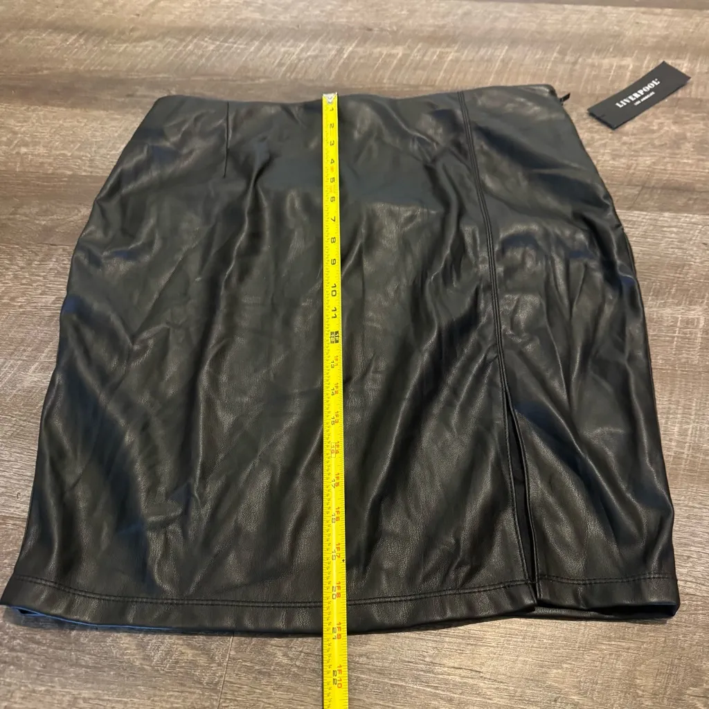 NWT Liverpool Los Angeles Black Faux Leather Skirt - Image 2