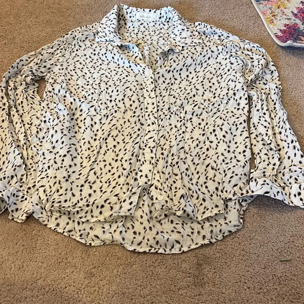 Bella Dahl  medium button down - Image 2