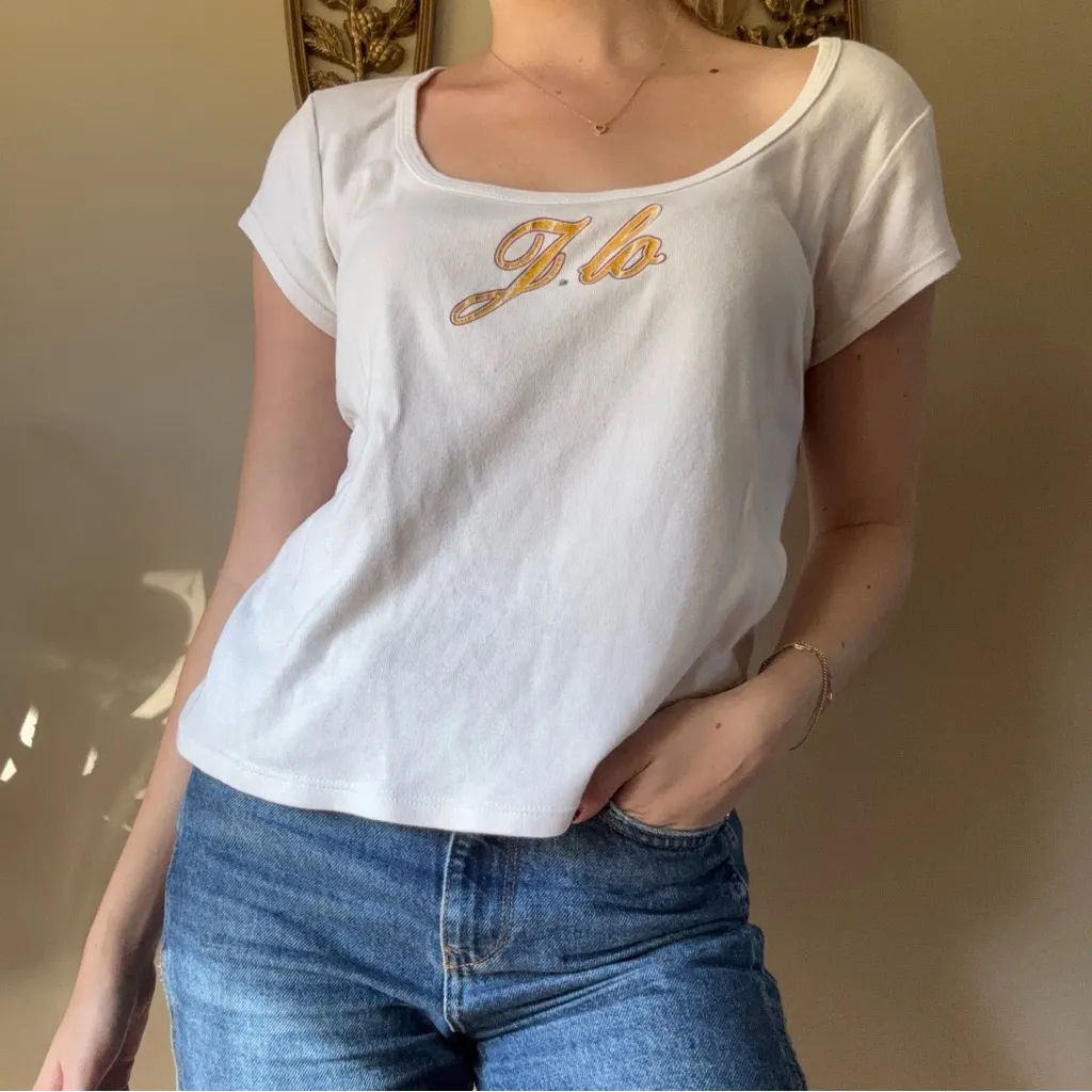 Jennifer Lopez White Tee with Gold Accents - Image 5
