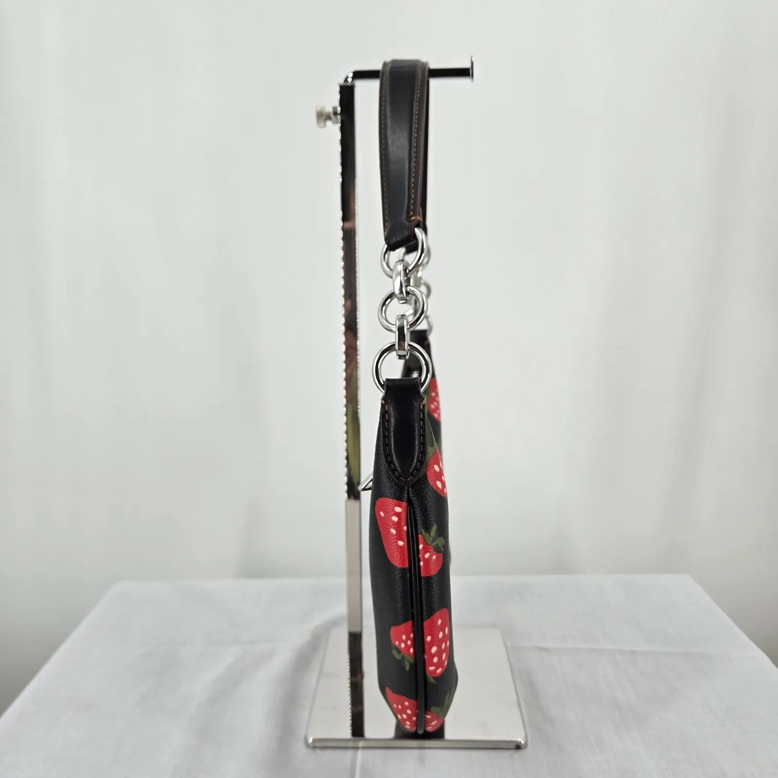 Coach Payton Small Hobo with Wild Strawberry Print CH330 - Image 8