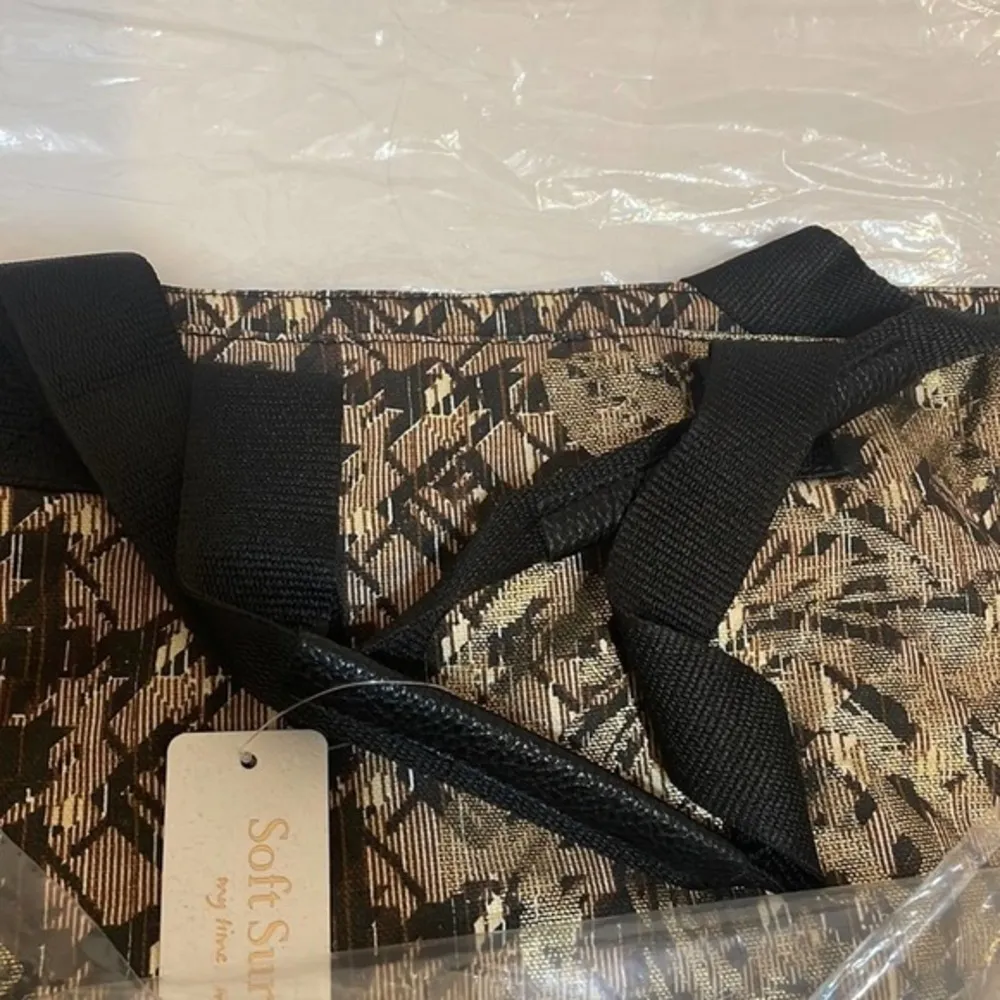 Soft Surroundings womens carry all tote glydan gold black straps bag NWT OS - Image 3