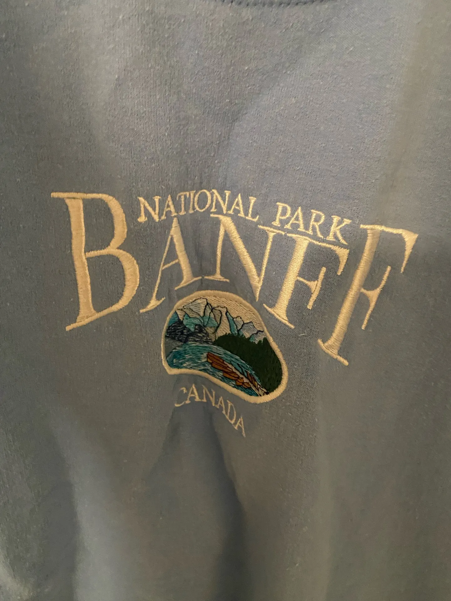 Banff National Park Sweatshirt Small S - Image 2