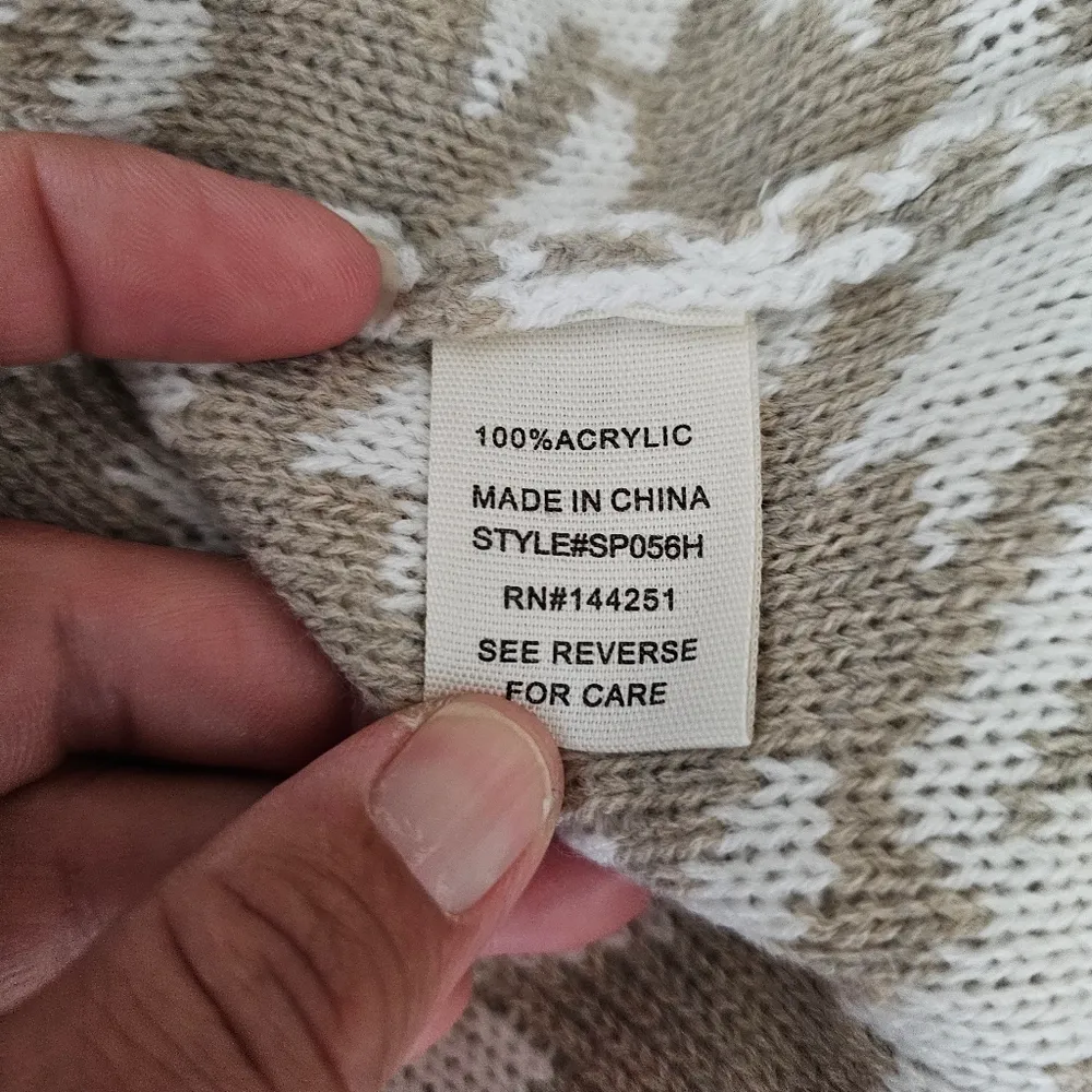 Jessica Simpson Beige Houndstooth Cropped Vneck Sweater Vest Size Small - Image 6