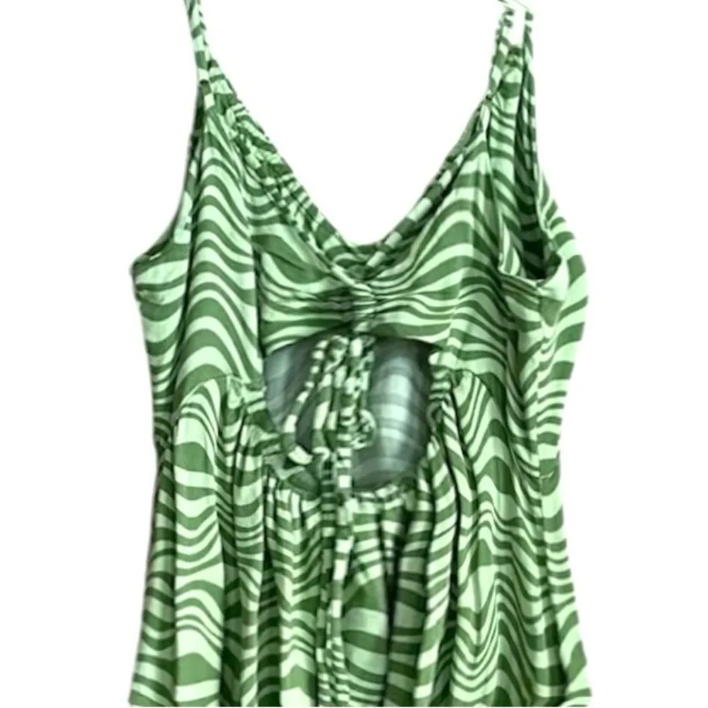 Wild Fable Women's Midi Green Wavy Tie Back Slip Dress - Image 5