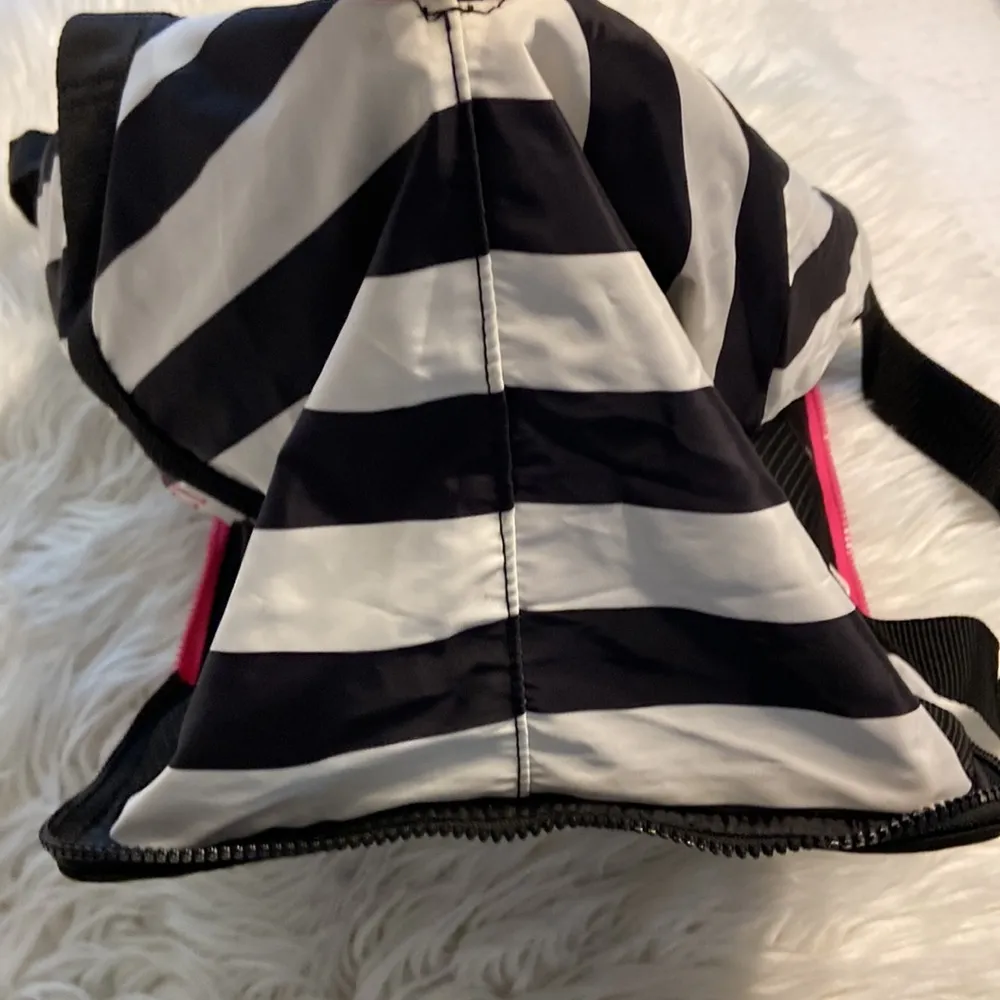 Victoria Secret Bag see pictures long 16” high 12 “ very cute bag for everything - Image 9