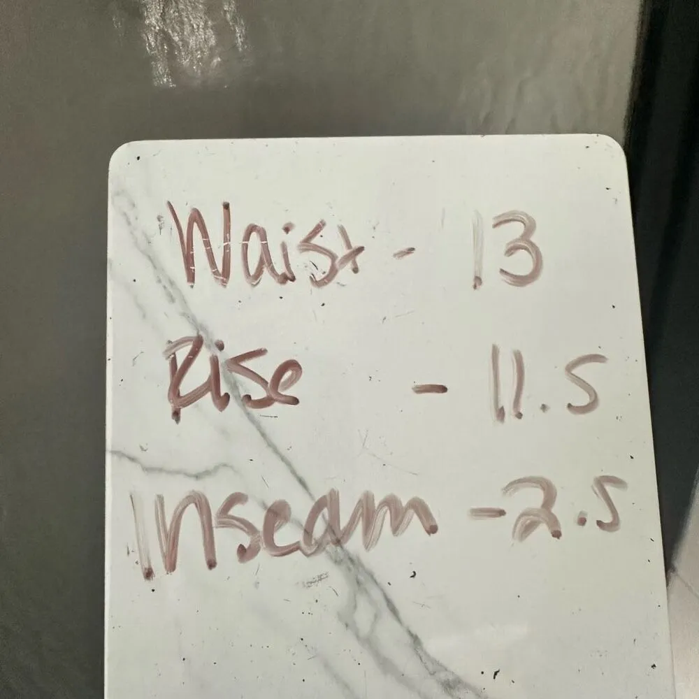 Wild Fable Women’s Extra Small Tropical Sweat Shorts - Image 5