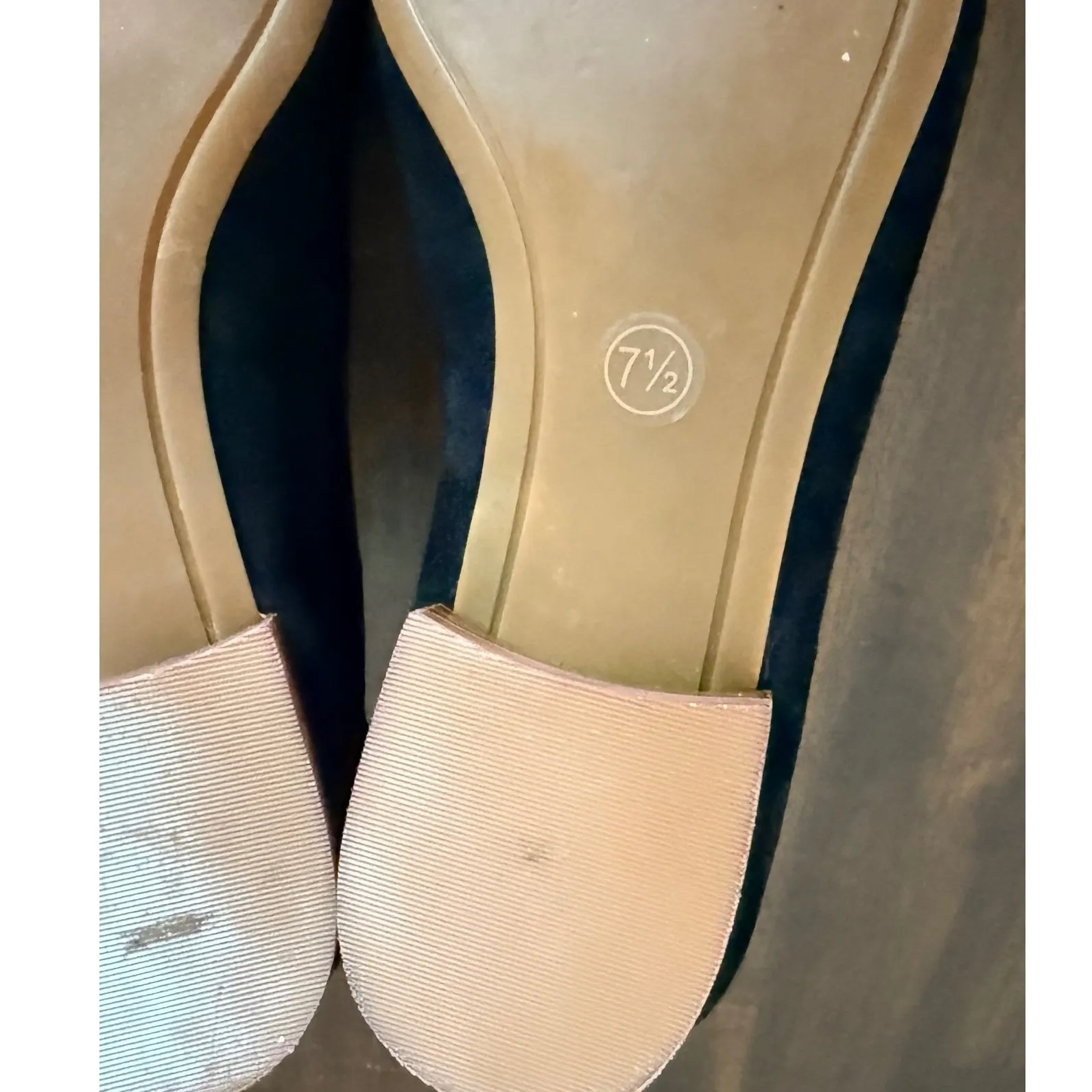 Tory Burch Black Suede Logo Loafers Women's Size 7.5 quiet luxury preppy design - Image 7