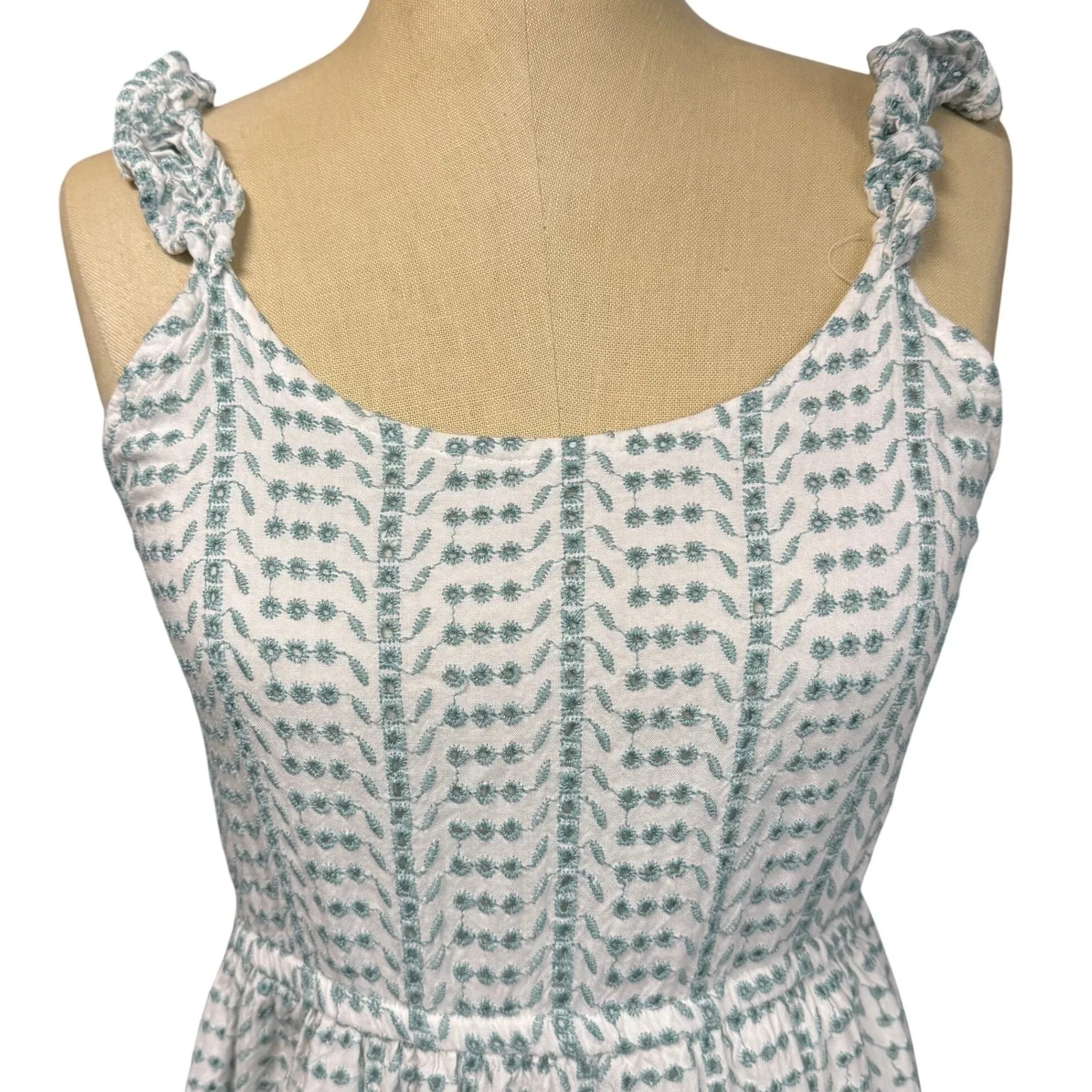 Jessica Simpson L Maxi Dress Tiered Embroidered Prairie Boho Cottage Coastal 70s - Image 2