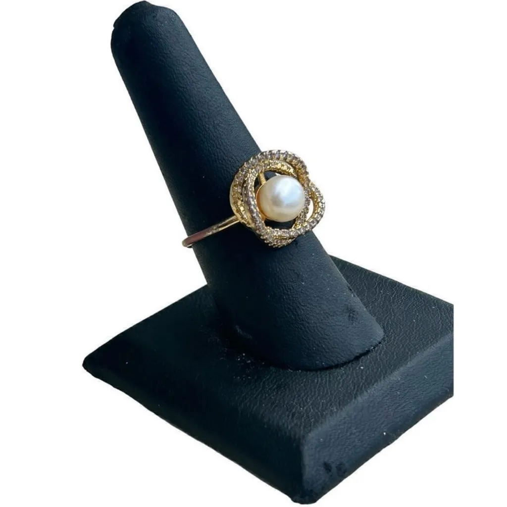 Adjustable Gold plated Faux Pearl Cocktail Ring Vintage Costume Jewelry - Image 3