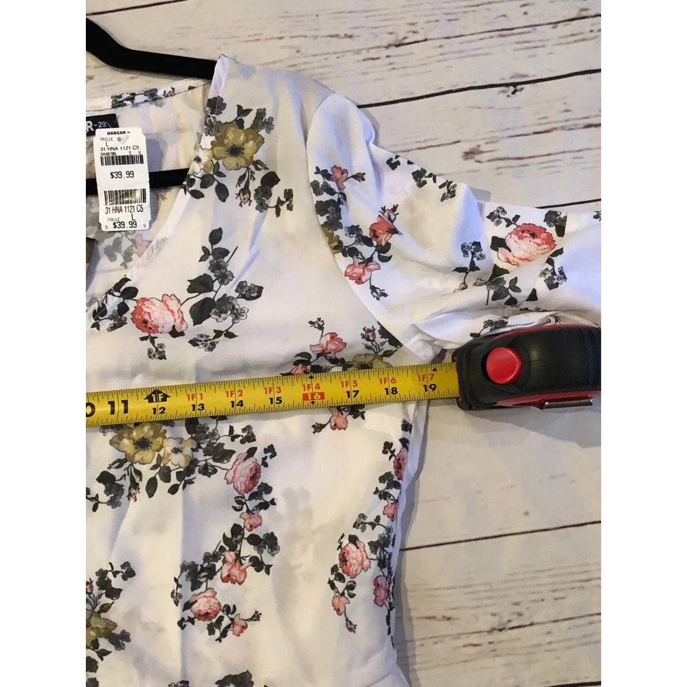 Hanger Floral Blouse Size Large Delicate Girly V Neck Cottage Feminine - Image 5