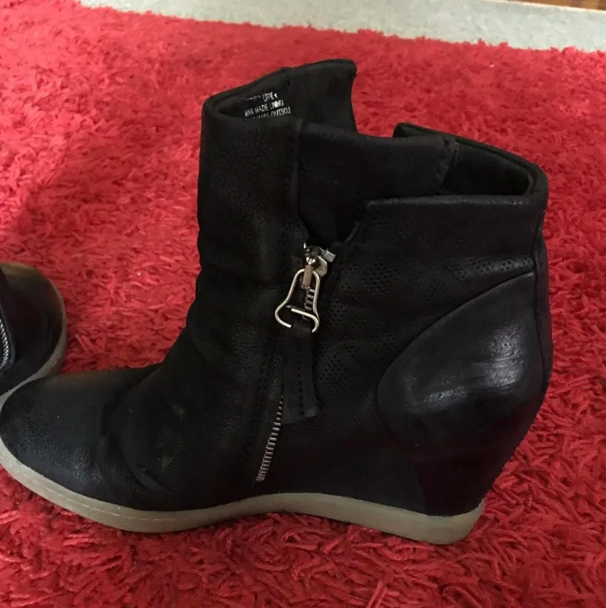 Black REAL LEATHER Wedge Boots Size 7.5 - Image 2