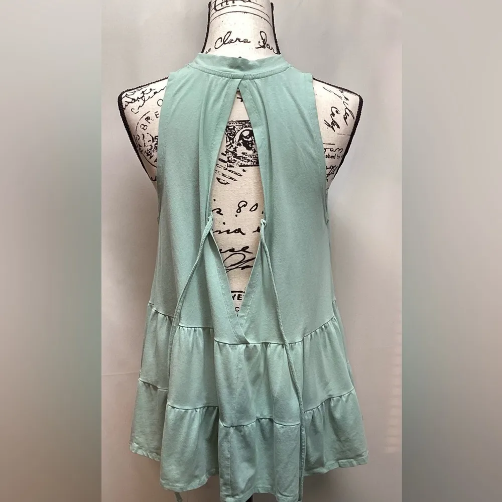 FAVLUX  ruffled tier shirt. Mint green. Small - Image 12