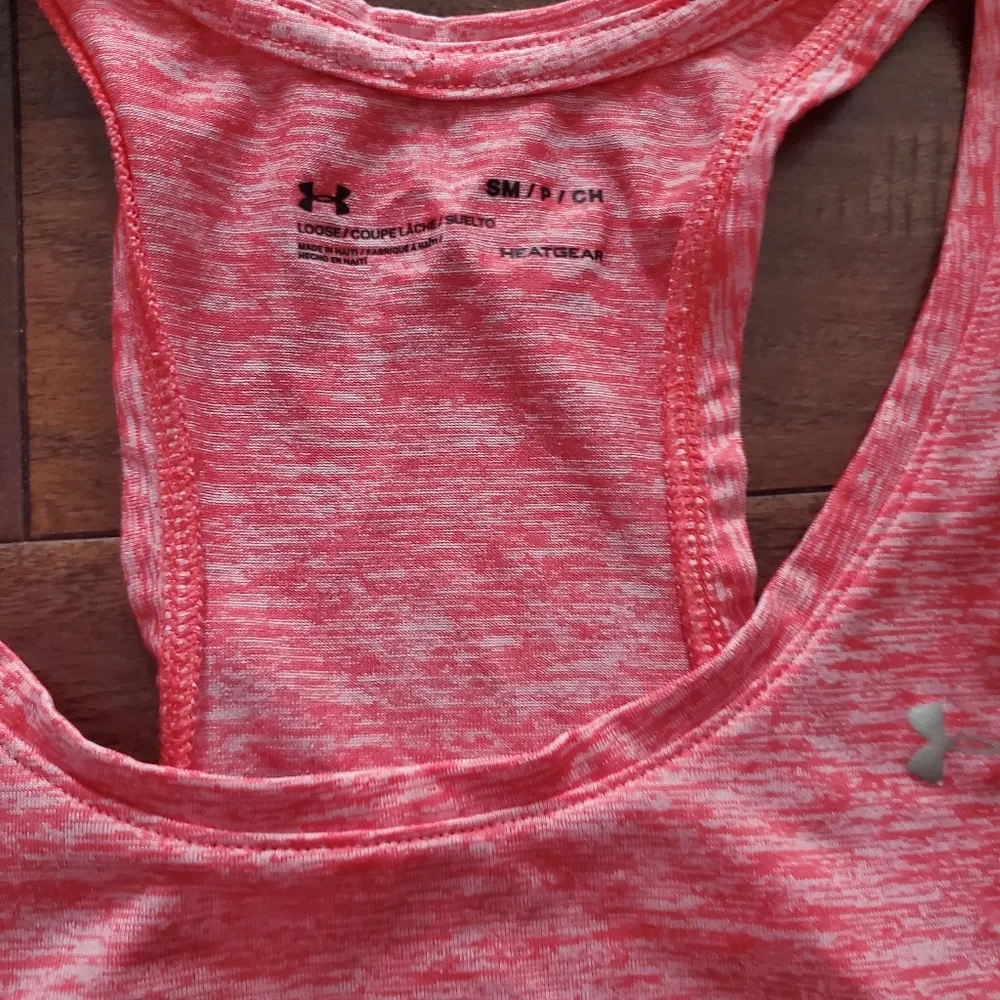 Raceback under Armor tank in pink size small women's loose heat gear - Image 2