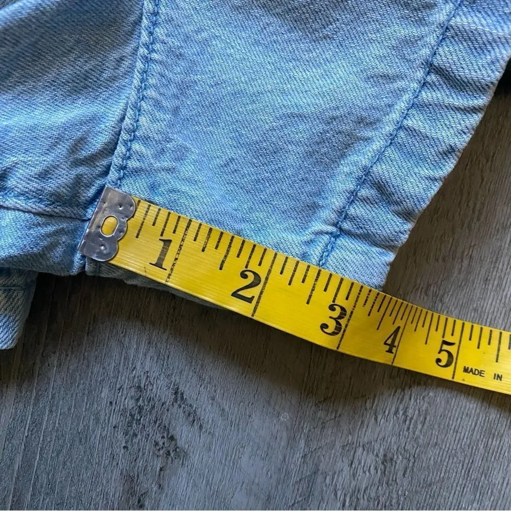 Hollister Ultra High Rise Mom Short Large Paper Bag Waist - Image 9