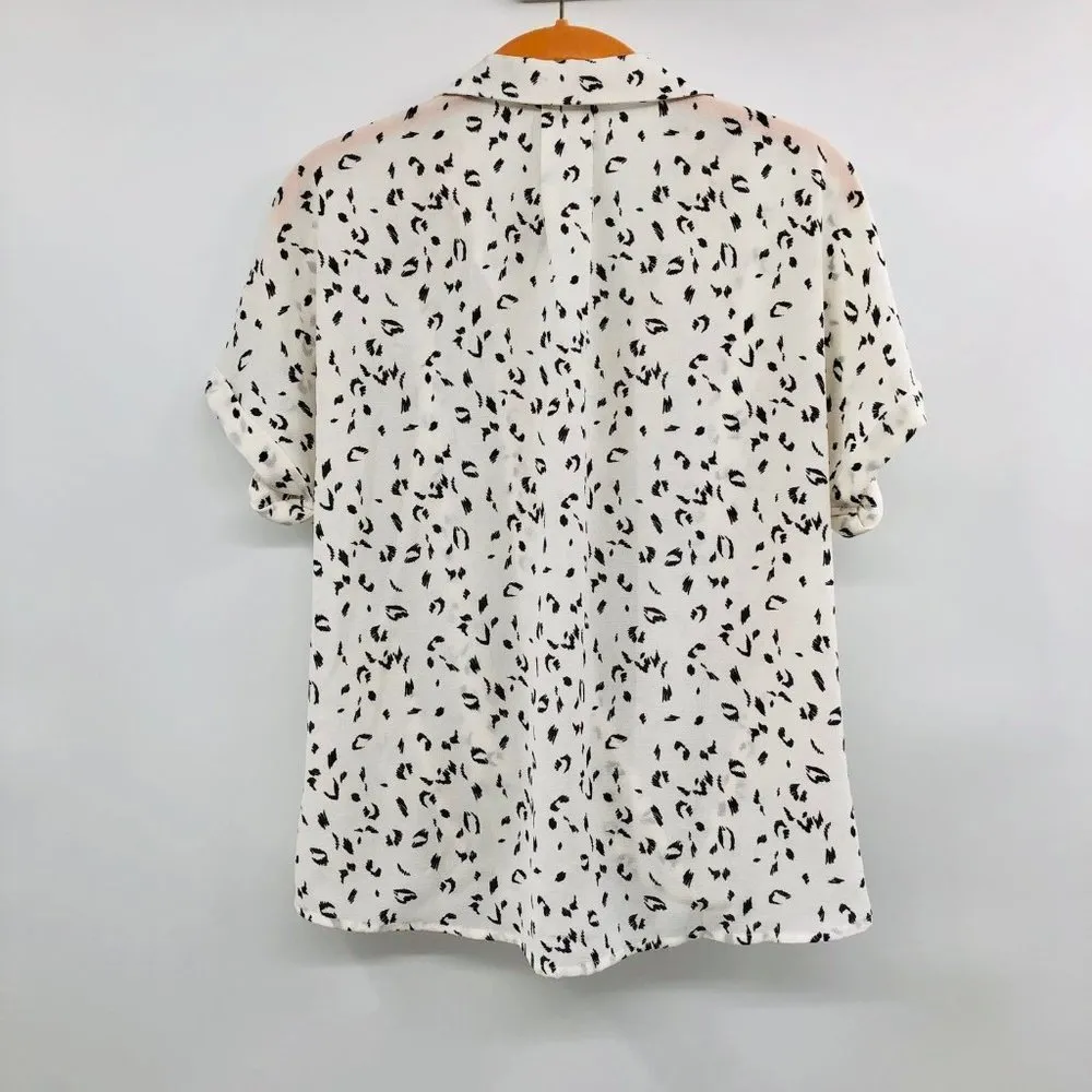 All in Favor Blouse Womens XS New Black White Abstract - Image 2