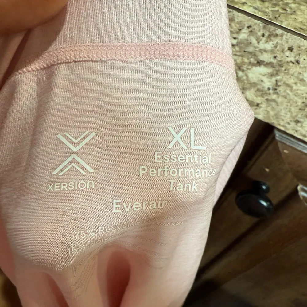 Xersion Light Pink Sleeveless Women's Top - Image 6