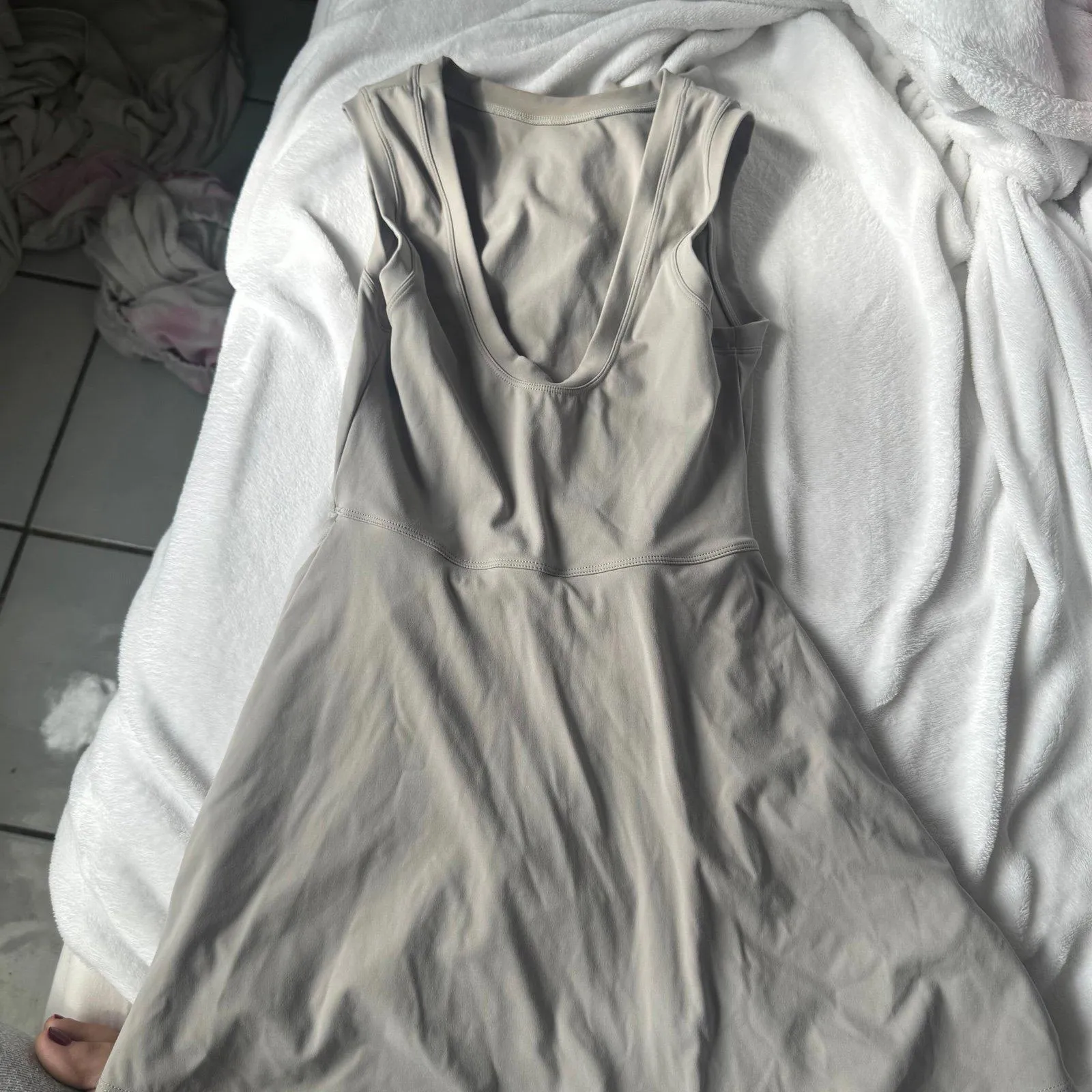 athletic dress - Image 4