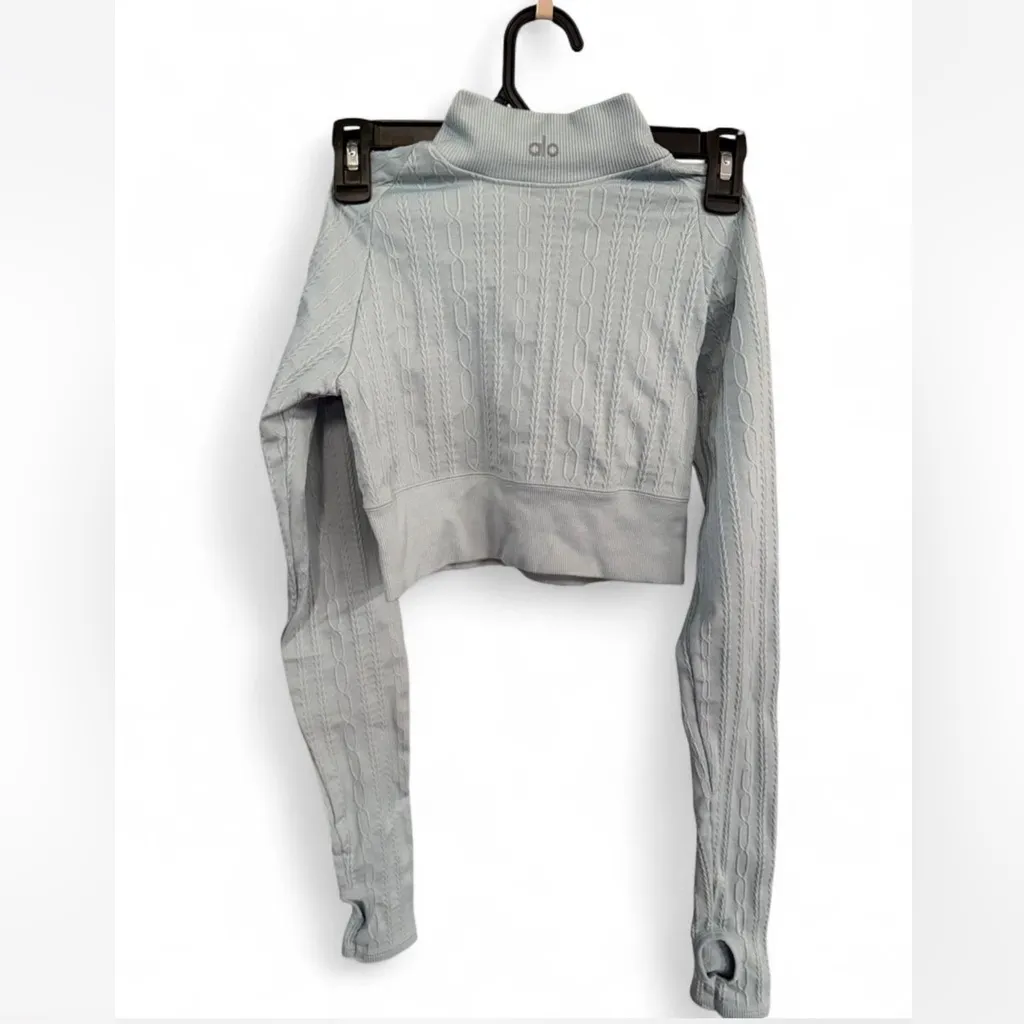 ALO Yoga Light Blue Top - Image 2