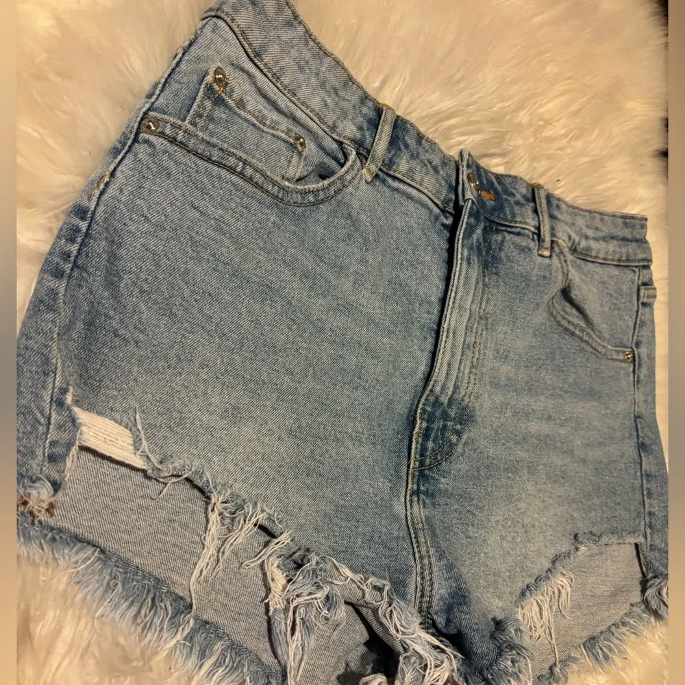 Zara Blue Jean Shorts Distressed Raw Hem - Image 7